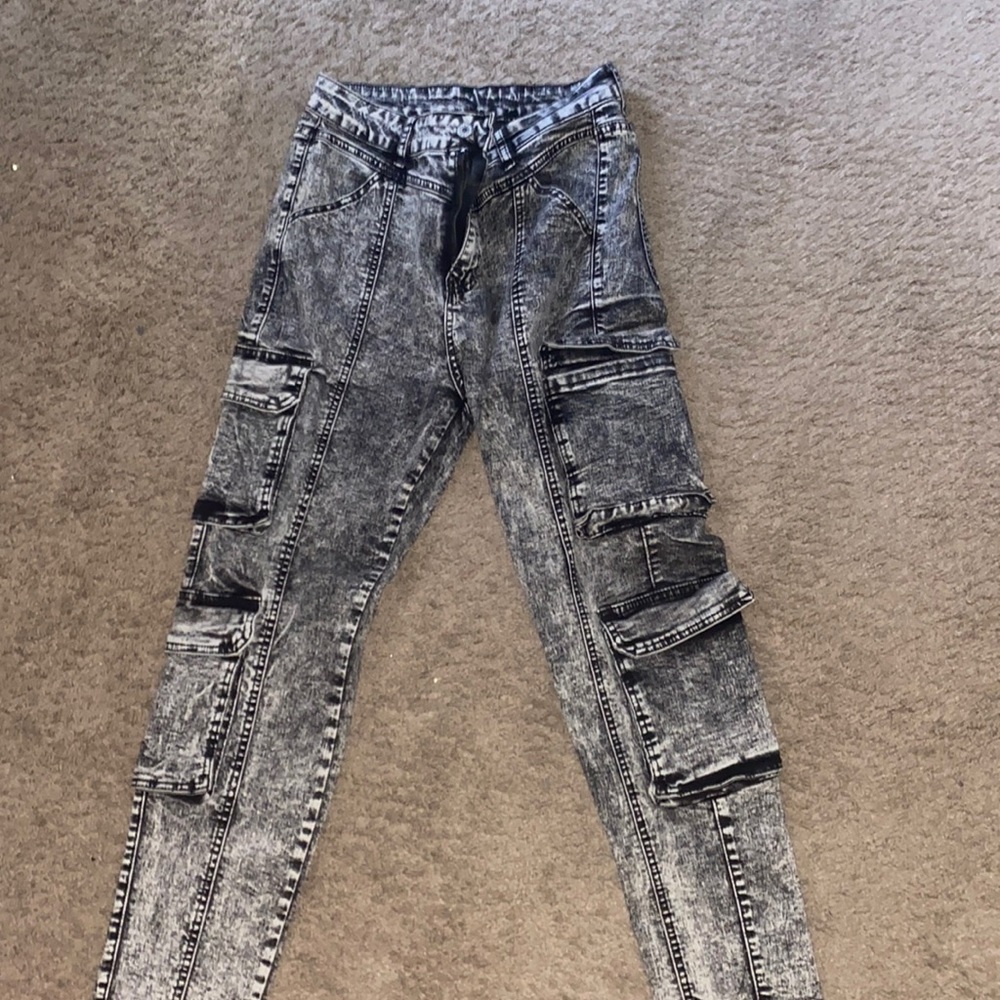 Acid wash jeans